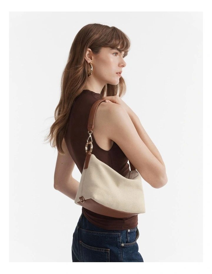 Melrose Shoulder Bag in Sandstone