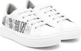 Moschino Kids teddy logo-stitch sneakers White