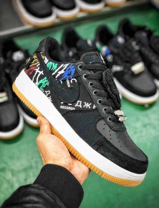 Nike Air Force 1 X Travis Scott