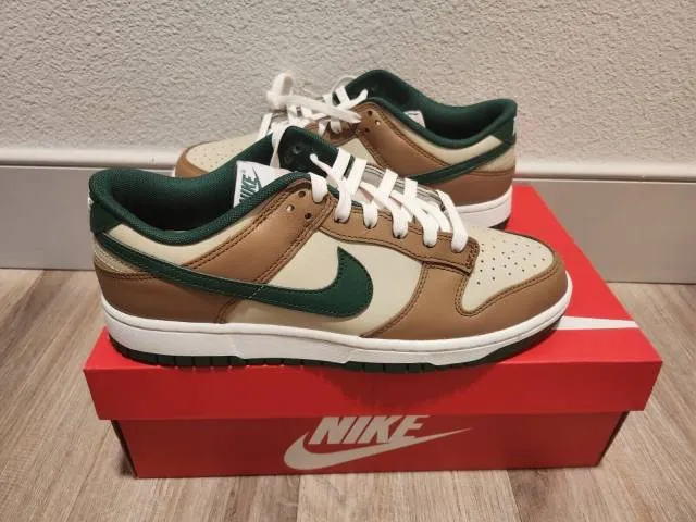 Nike Dunk Low Tan Green