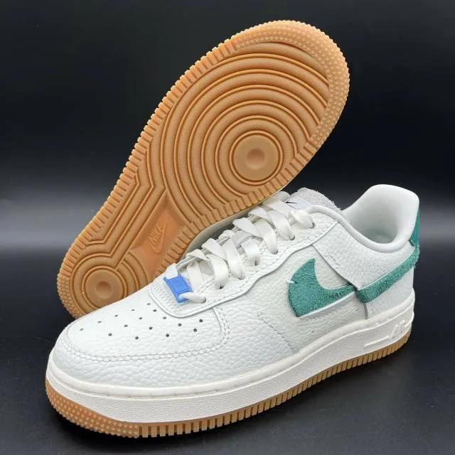 Nike WMNS Air Force 1 07 LXX Sail Mystic Green